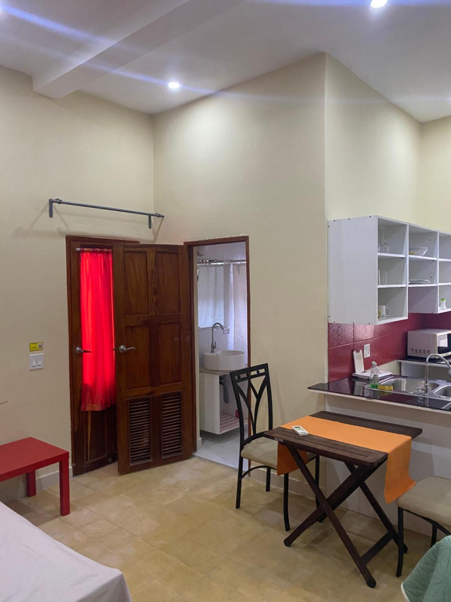 Apartamentos Casa Amarilla Гранада Екстериор снимка