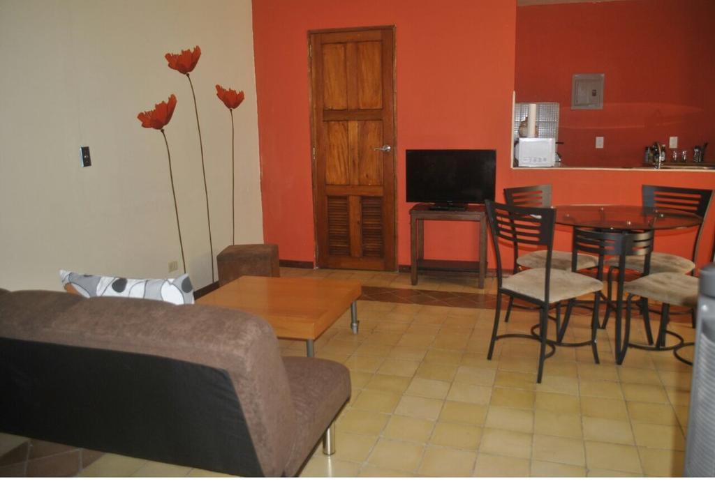 Apartamentos Casa Amarilla Гранада Екстериор снимка