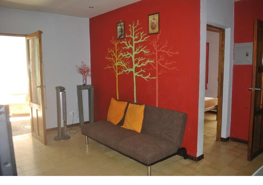 Apartamentos Casa Amarilla Гранада Екстериор снимка